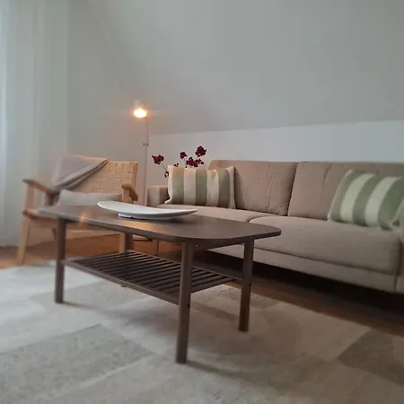 Bright 3-room - Space For Family & Friends 아파트 *