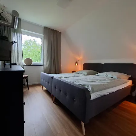 Bright 3-room - Space For Family & Friends 아파트